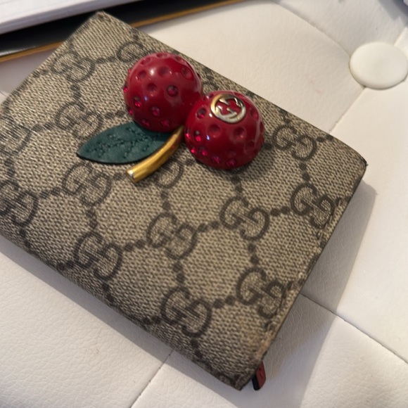 Gucci Supreme GG Cherry Wallet-VGUC - Picture 12 of 12